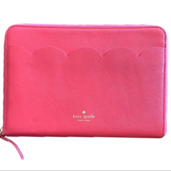 kate spade Handbags - NWOT Kate Spade Magnolia street XL pink/coral organizer